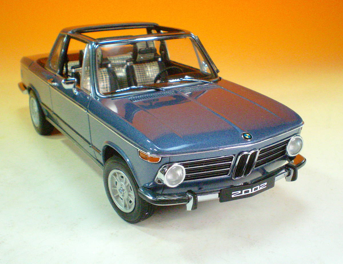 微難あり　AUTOart 1/18 BMW 2002 BAUR CABRIO　マルニ バウア カブリオ　オートアート Aa　ゆうパック80サイズ送料着払い_画像1