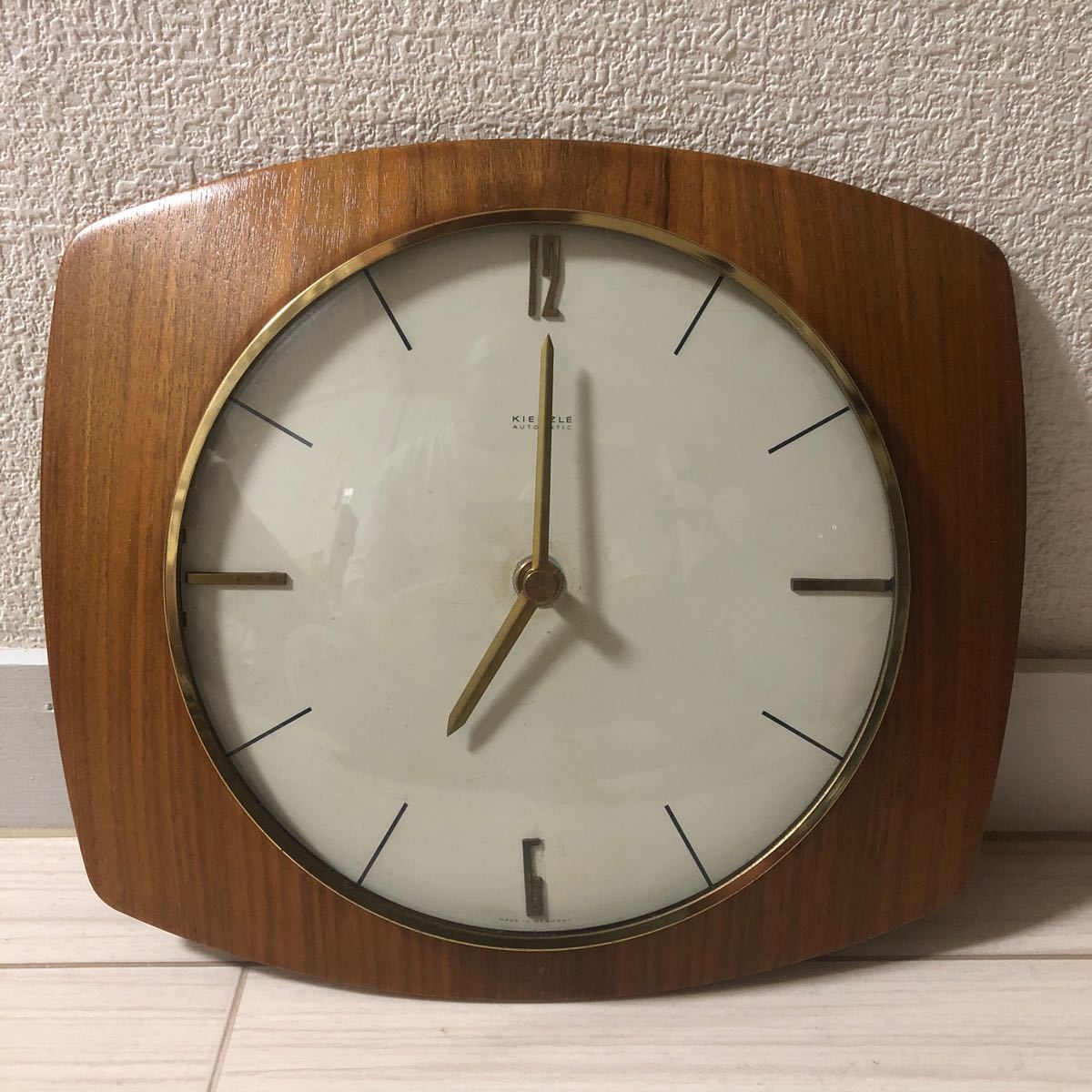 希少 60's 70's KIENZLE キンツレー ウォールクロック 掛時計 クォーツ式 Germany ドイツ製 木製枠 北欧ヴィンテージ ミッドセンチュリー _画像1