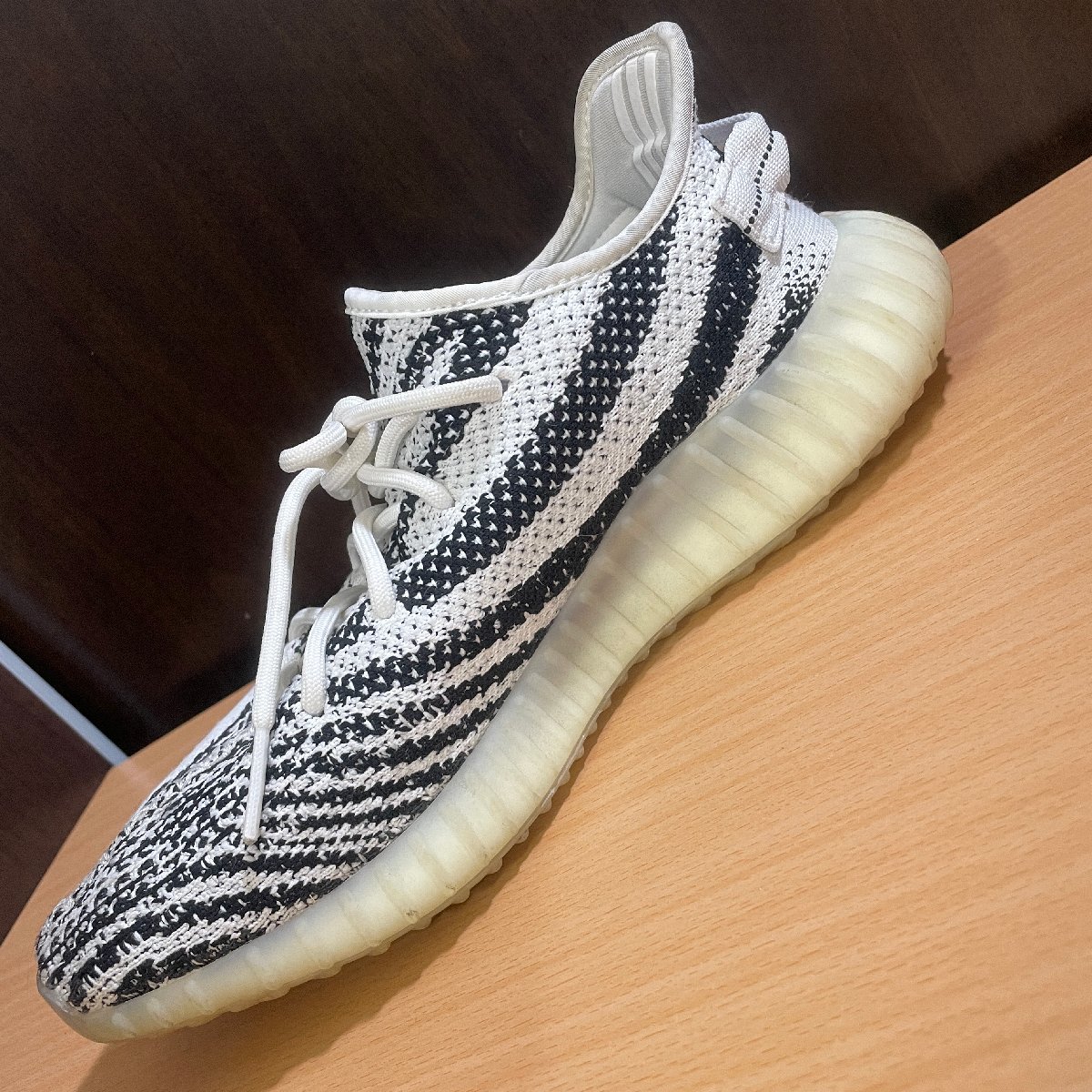 ω美品【アディダス Adidas Yeezy Boost 350 V2 イージーブースト ZEBRA ゼブラ CP9654 メンズ スニーカー ホワイト 靴 28.0cm】KH11045_画像6