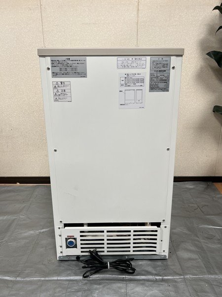 §【 サンデン / SANDEN 冷凍ストッカー PF-057XE 42L 冷凍庫 100V コンパクト 業務用品 厨房用品 フリーザー】P01185_画像8