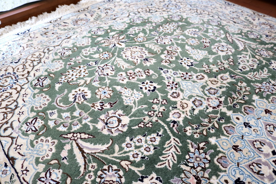 ペルシャ絨毯 ナイン産 ヘイダリ工房 247×151 ウール シルク ペルシャ絨毯 ナイン産 ヘイダリ工房 247×151 ウール シルク