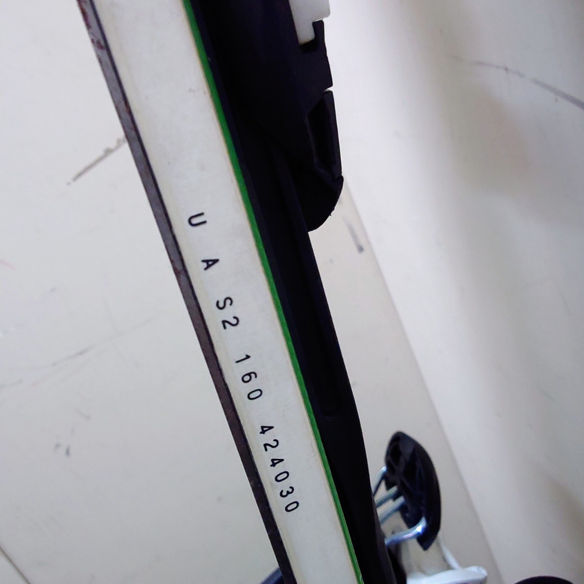 AIゼf◆01 OGASAKA Unity AS-2 160cm スキー板 ビンディング付き オガサカ スキー 中古品 グリーン系 期間限定カラー_画像7