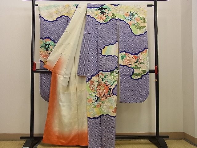 平和屋野田店■豪華振袖 絞り 駒刺繍 雲隠れ花丸文 金彩 逸品 n-xi0749の画像3