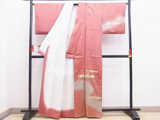 平和屋野田店■訪問着　駒刺繍　吹き寄せ花文　暈し染め　金彩　逸品　n-qt0707_画像3