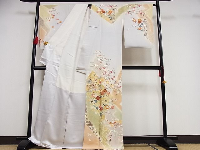 平和屋-こころ店■創業460年・千總　訪問着　駒刺繍　枝花文　金彩　着丈164.5cm　裄丈68cm　正絹　逸品　B-ph9484_画像2