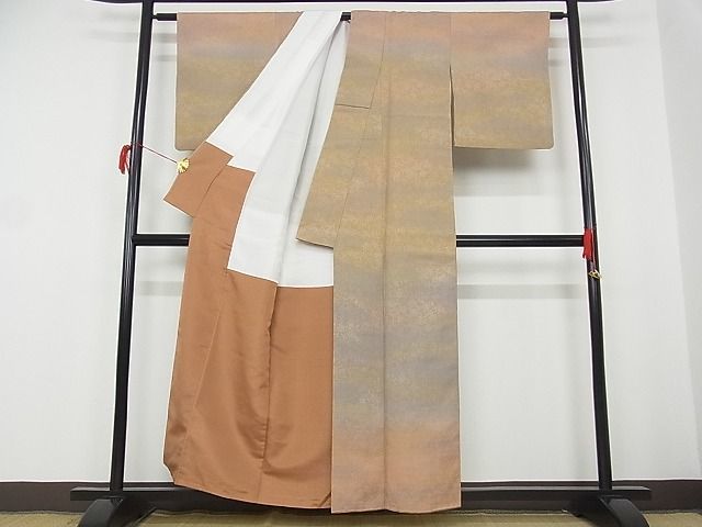 平和屋-こころ店■お召　桐文　暈し染　着丈155cm　裄丈62.5cm　正絹　逸品　1B-wt1042_画像2