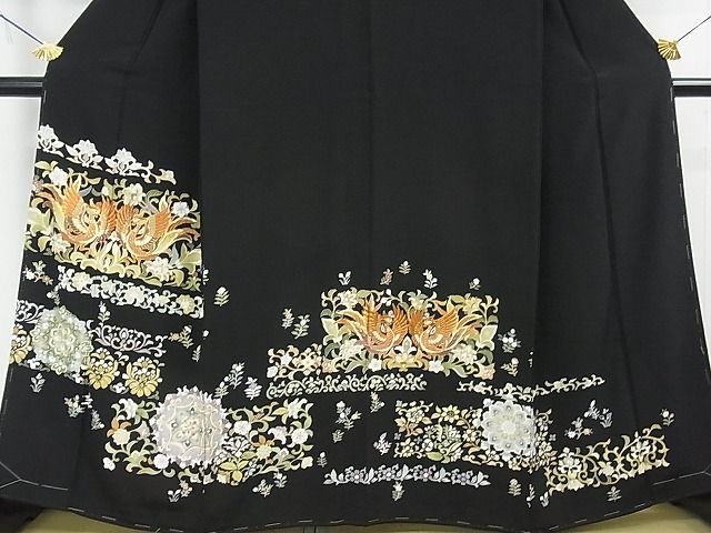 平和屋2■極上　創業460年・千總　黒留袖　駒刺繍　鳳凰花唐草文　金彩　逸品　未使用　4kh2091_画像3