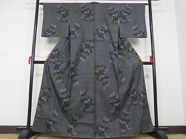 平和屋-こころ店■本場大島紬　7マルキ　菊文　着丈162cm　裄丈64cm　正絹　逸品　未使用　1B-wt1504_画像1