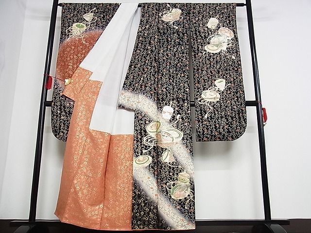 平和屋-こころ店■豪華振袖　独楽花文　暈し染め　金彩　着丈156cm　裄丈64cm　正絹　逸品　B-oa8135_画像2