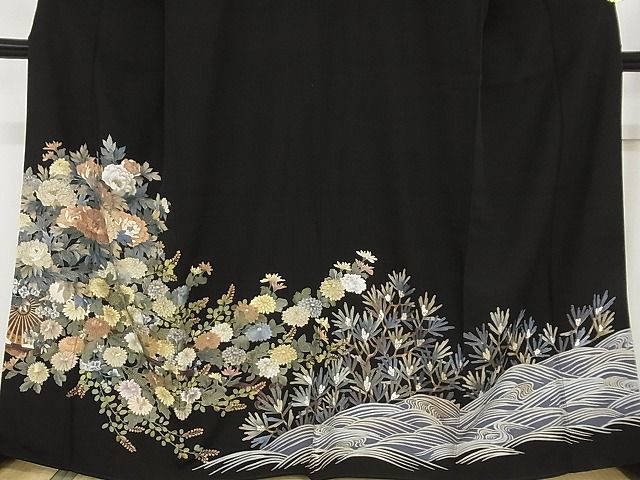 平和屋-こころ店■豪華黒留袖 総刺繍 中国三大刺繍 スワトウ刺繍 汕頭刺繍 花車文 ますいわ屋扱 着丈163.5cm 裄丈65cm 逸品 A-ck7579_画像3