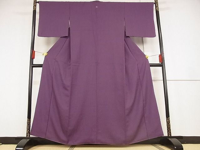平和屋川間店■上質な色無地　古代紫色　着丈160.5cm　裄丈66cm　正絹　逸品　A-wj4144_画像2