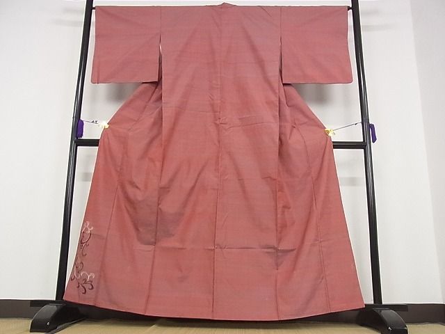 平和屋川間店■上質な紬　蔦草文　ますいわ屋扱い　着丈160.5cm　裄丈64.5cm　正絹　逸品　B-ag3917_画像2