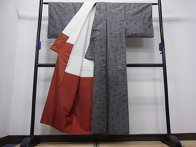 平和屋1■本場大島紬　泥染め　7マルキ　麻の葉文様　逸品　ua6301_画像3