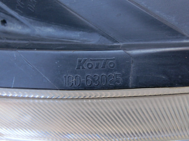 J32 ティアナ 前期 HID ヘッドライト / ヘッドランプ 右側/運転席側 KOITO 100-63025 点灯OK 破損無し_画像4