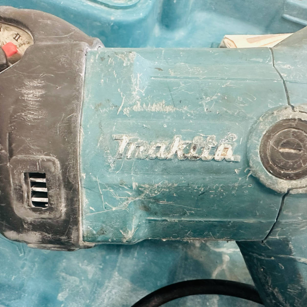 MAKITA レシブロソー JR3070CT 無段変速 100V～ 15A 50-60Hz 1400W 0-2800min 株式会社マキタ 工具 電動工具 中古 PA6-GF30 _画像4