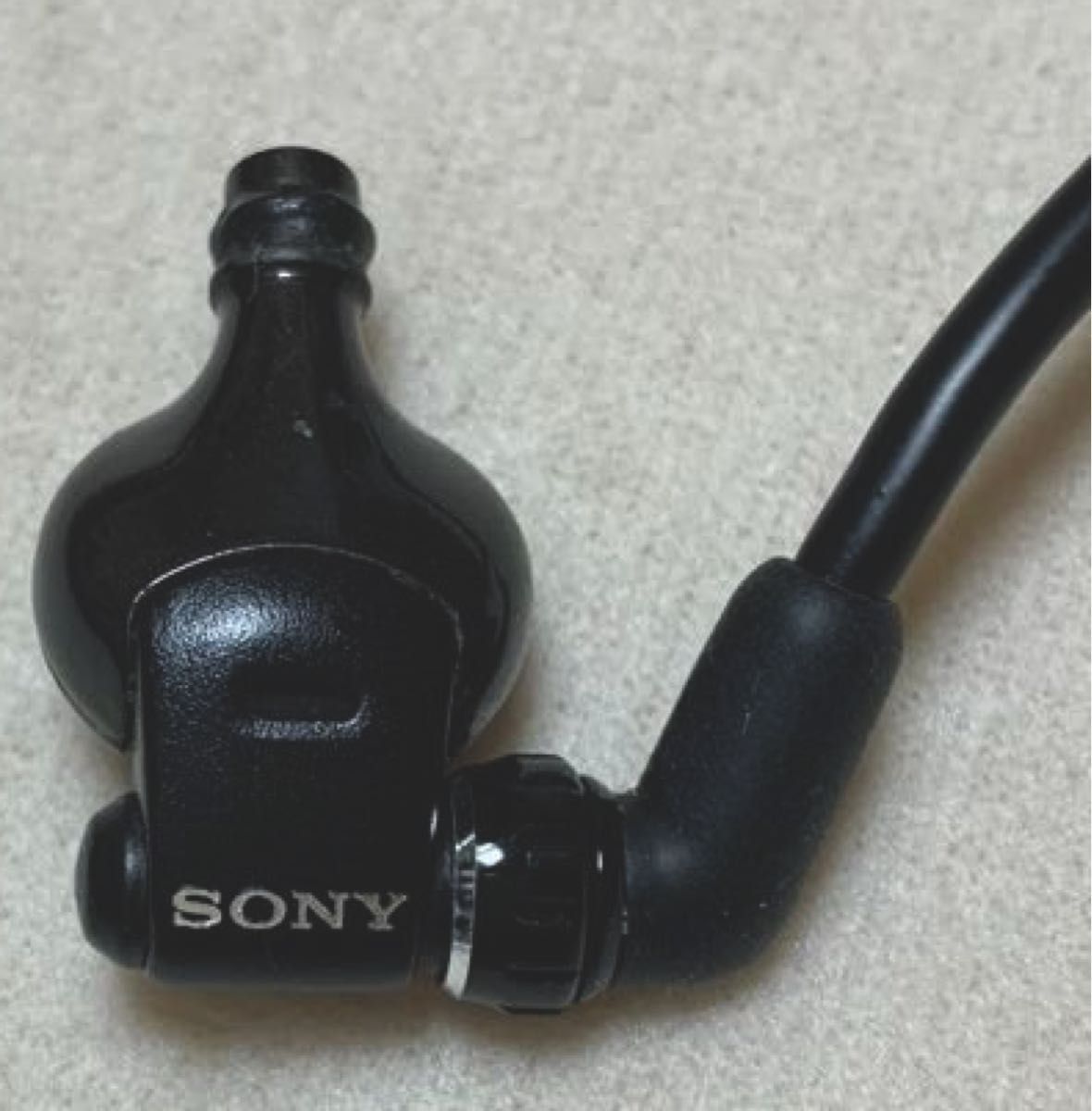 MDR-EX1000 イヤホン本体と純正ケーブル(長いほう)のみ 完動品 MDR-EX1000 イヤホン本体と純正ケーブル(長いほう)のみ 完動品