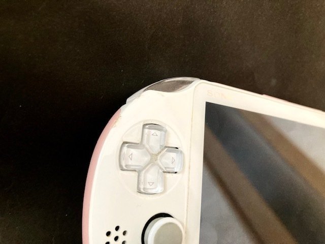 SONY ソニー プレイステーション PS Vita PCH-2000 ライトピンク ホワイト ソフト付き　本体のみ_画像7