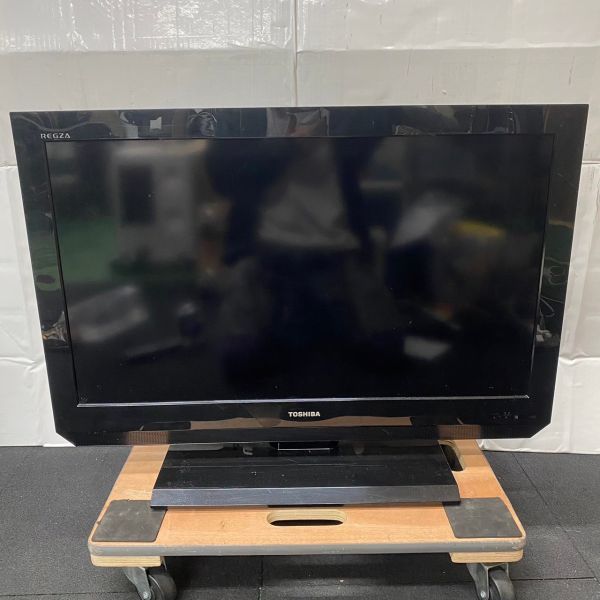 N505-O43-484 TOSHIBA 東芝 REGZA レグザ 32AS2 液晶カラーテレビ 32V型 2011年製/映像機器 家電/リモコン付 通電OK ⑤_画像2