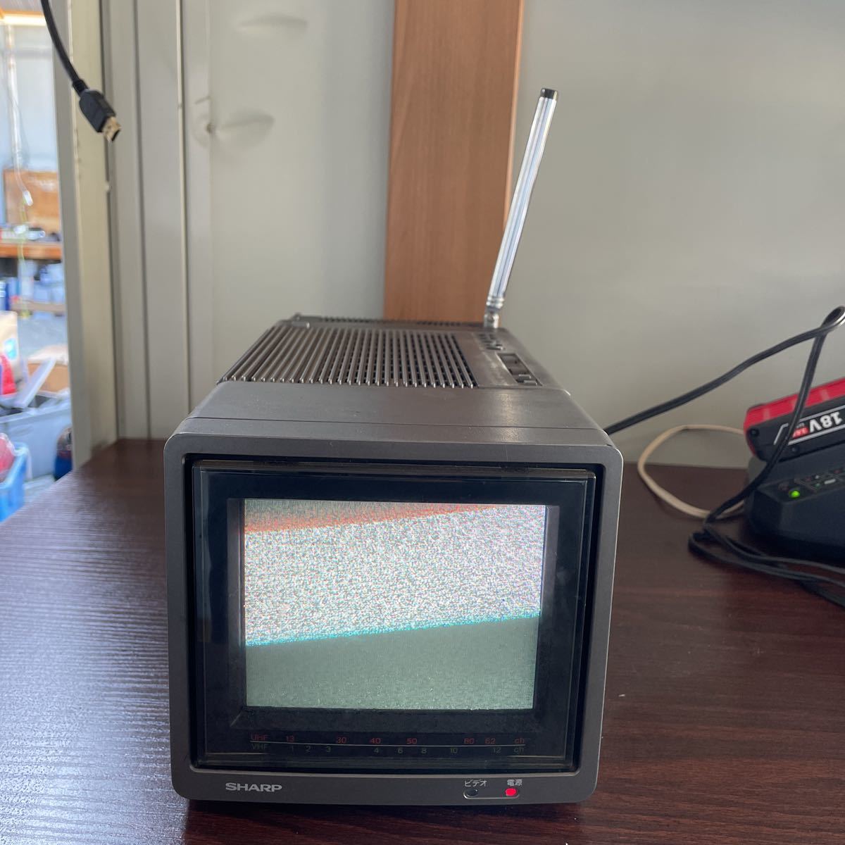 Yahoo!オークション - シャープカラーテレビジョン受信機 6C-P2S Yahoo!オークション - シャープカラーテレビジョン受信機 6C-P2S