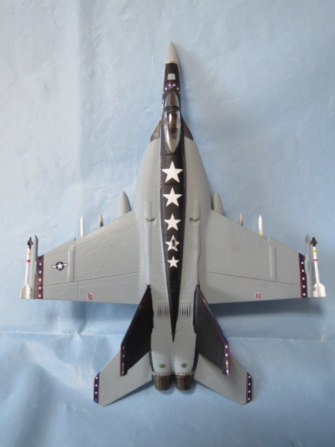 【リペイント完成品】1/144 『 F/A-18E SUPER HORNET 』(VX-9 XE-111) VAMPIERS_画像5