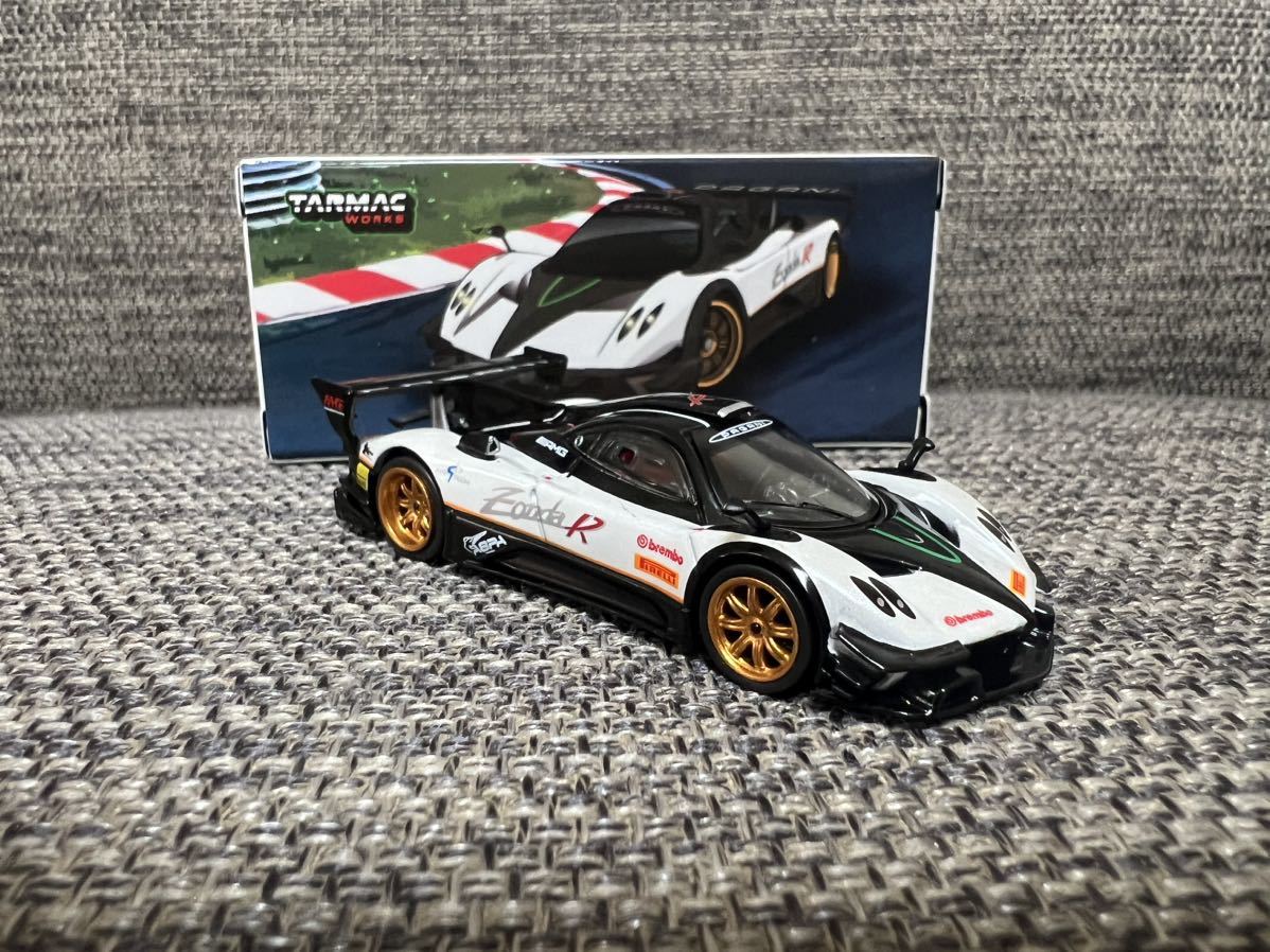 Tarmac Works ターマックワークス 1/64 Pagani パガーニ Zonda Revolucion ゾンダ レボリューション Bianco Benny T64G-TL016-WH 新品_画像4