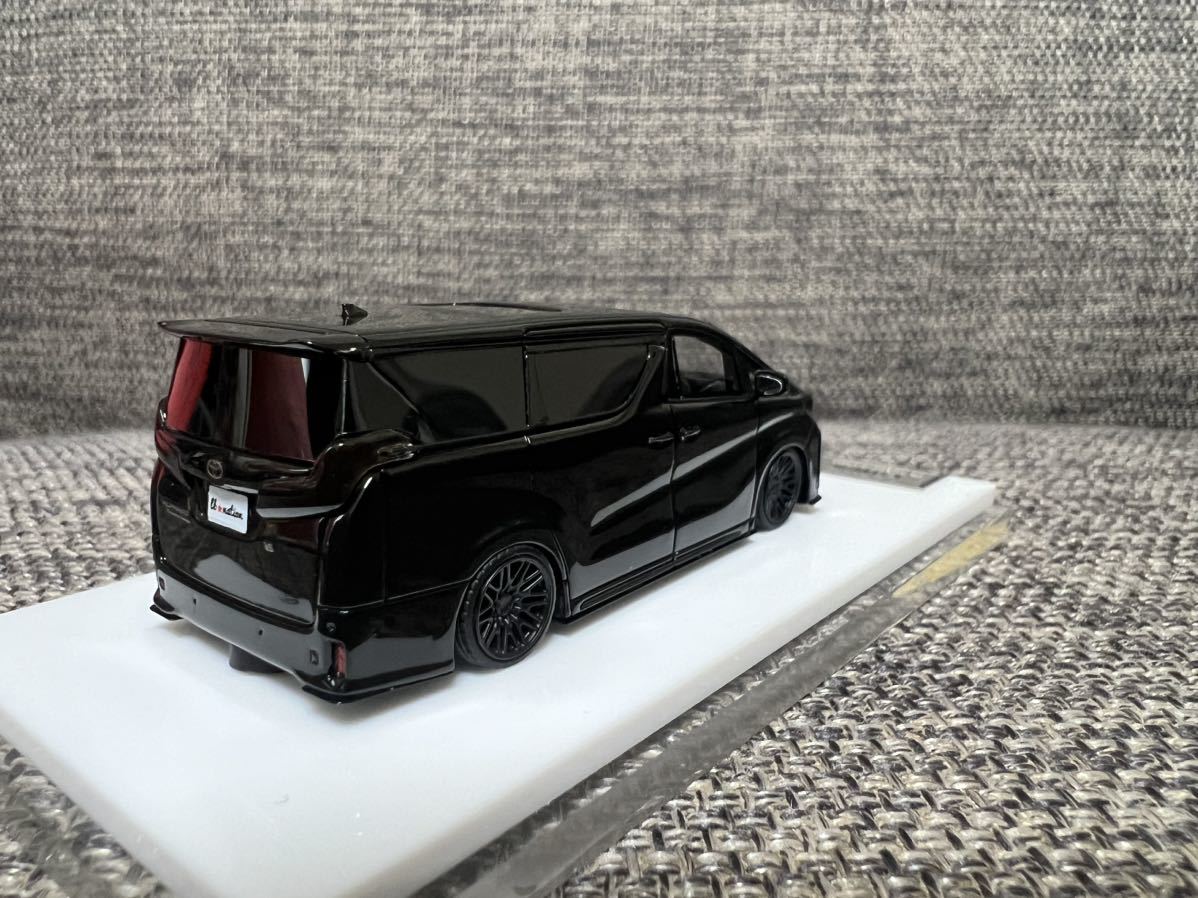 1/64 T&P TP MODEL LBWK トヨタ TOYOTA ALPHARD アルファード ブラック 内装レッド 世界限定699pcsの画像3