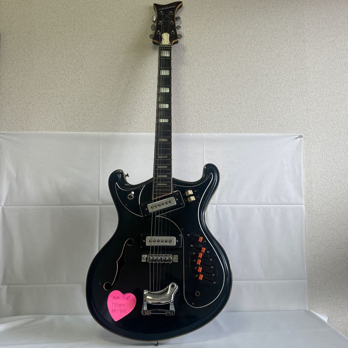 Amazon.co.jp: The Story of Selmer Maccaferri Guitars 初版 Amazon.co.jp: The Story of Selmer Maccaferri Guitars 初版