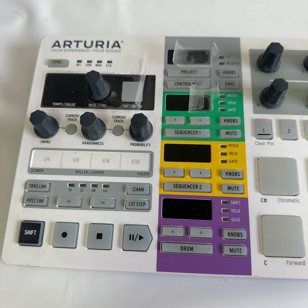 【通電確認済み】 ARTURIA BEATSTEP PRO アートリア 音響機器 シーケンサー MIDIコントローラー　_画像2