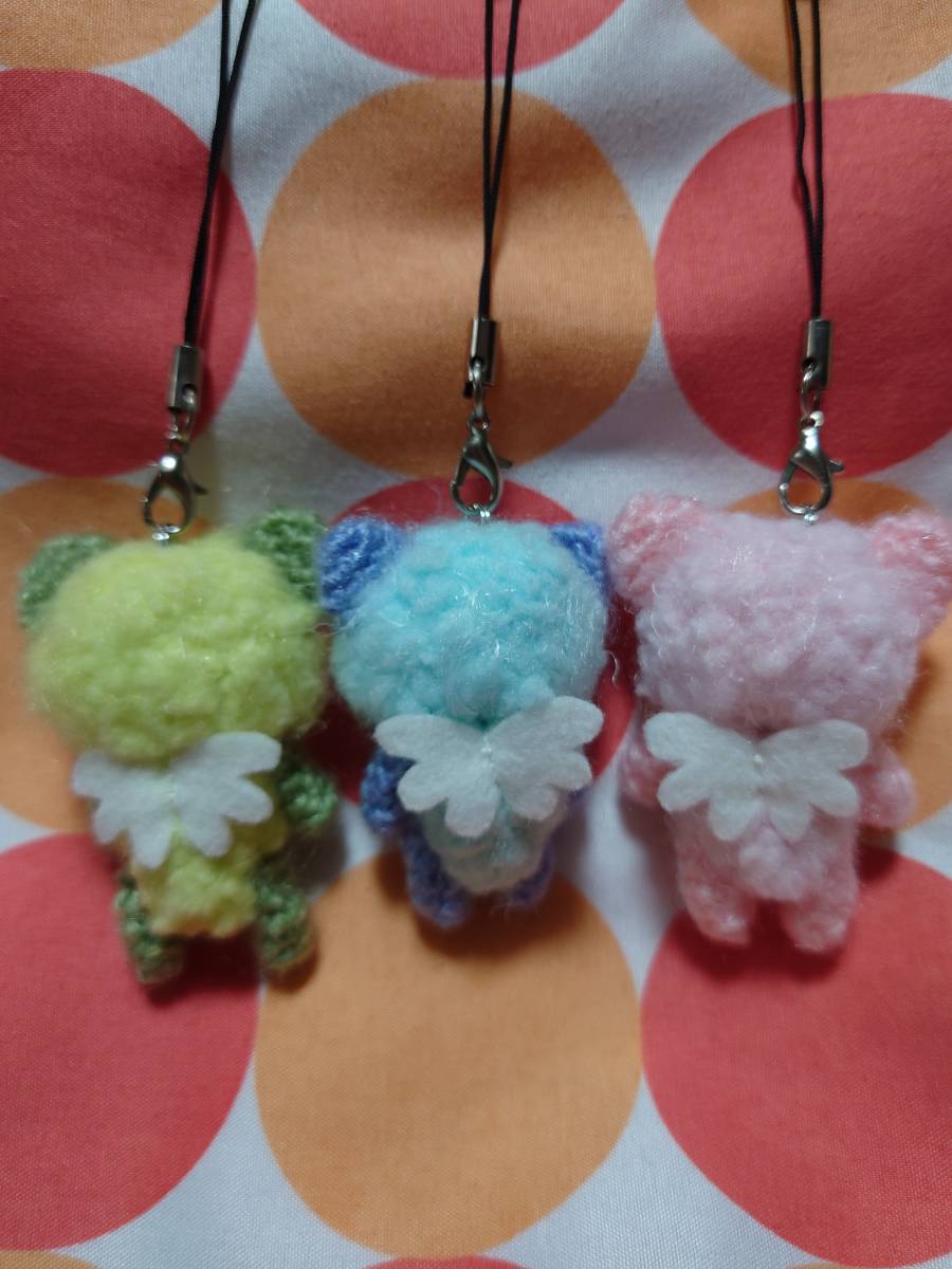 PetitBear ハンドメイド あみぐるみ ＊Angelくまちゃんストラップ(青)* くま テディベア_背中の羽根がかわいいです