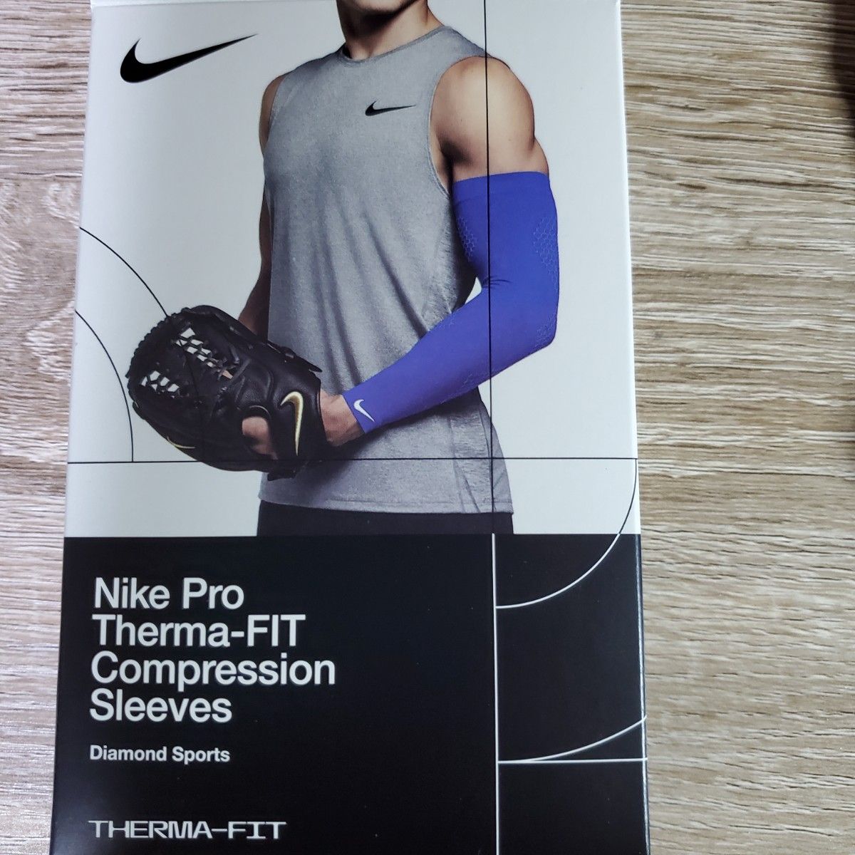 新品未使用 NIKE アームスリーブ ナイキ XL 野球 アームカバー 新品未使用 NIKE アームスリーブ ナイキ XL 野球 アームカバー