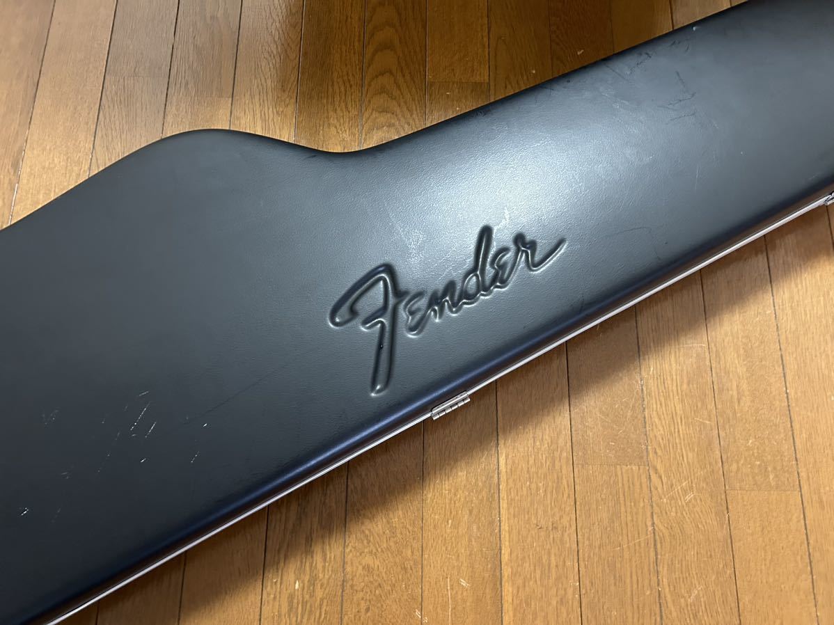 [GM]Fender USA Hard Case fender USA base for hard case Fender USA attached. original hard case PB&JB for important musical instruments . from impact protects!