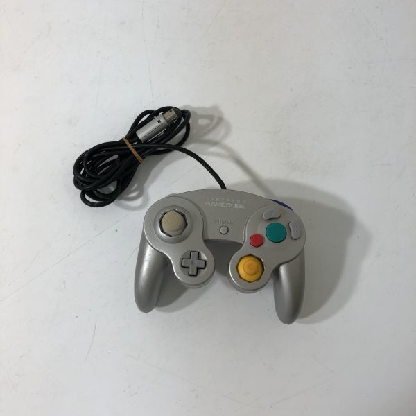 【送料無料】★動作確認済★ ニンテンドー ゲームキューブ　コントローラー DOL-003 GAMECUBE シルバー AAL1220小4021/01181_画像1