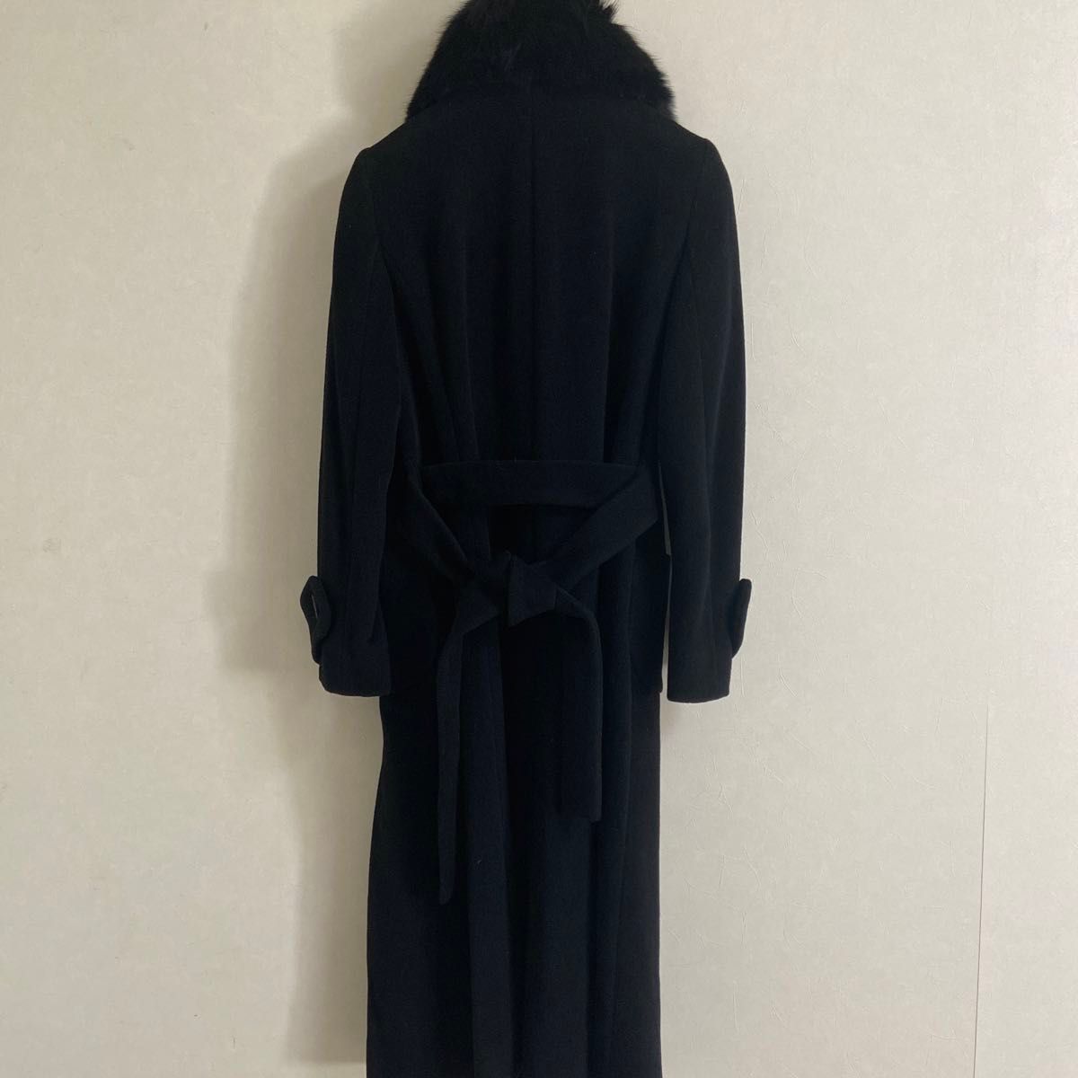 美品TO BE CHIC ショートコート フォックスファー 黒 M相当 美品TO BE CHIC ショートコート フォックスファー 黒 M相当