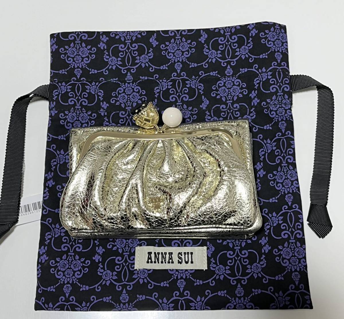  Anna Sui ANNA SUI in The basket out clasp folding twice purse Gold new goods bulrush .
