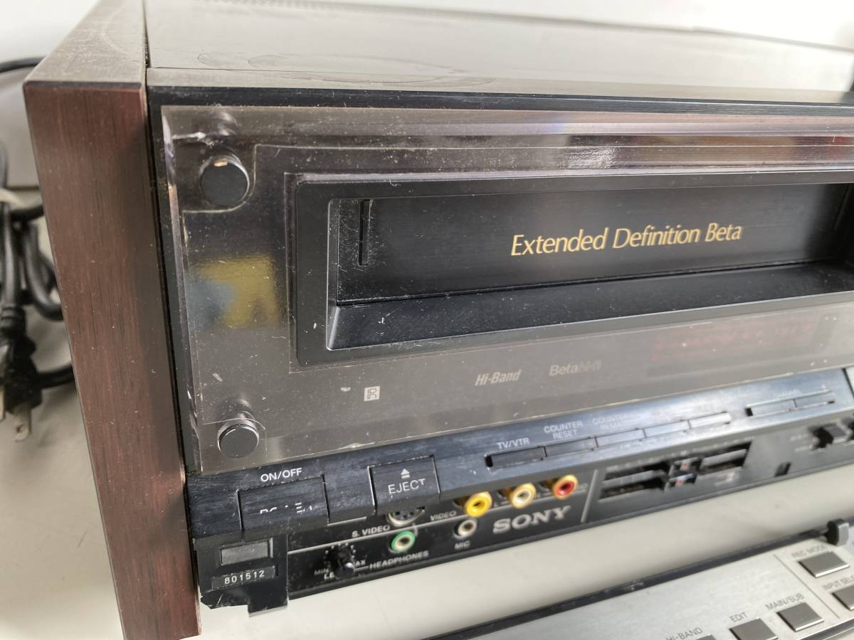 ⑤t551◆SONY ソニー◆EDベータビデオデッキ EDV-9000 ビデオデッキ 映像機器 通電確認済み ジャンク_画像2