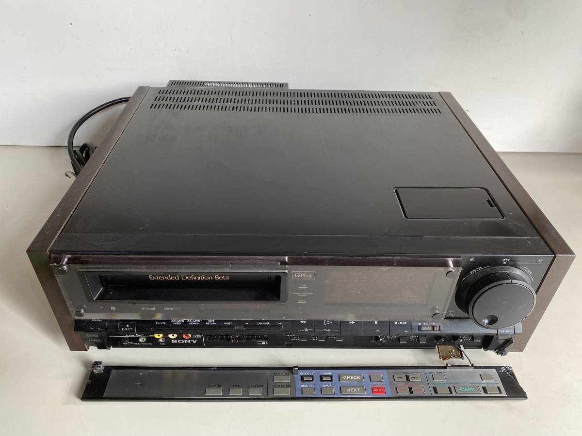 ⑤t551◆SONY ソニー◆EDベータビデオデッキ EDV-9000 ビデオデッキ 映像機器 通電確認済み ジャンク_画像1