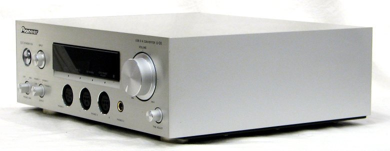 USB DAC/ headphone amplifier Pioneer U-05 Pioneer 
