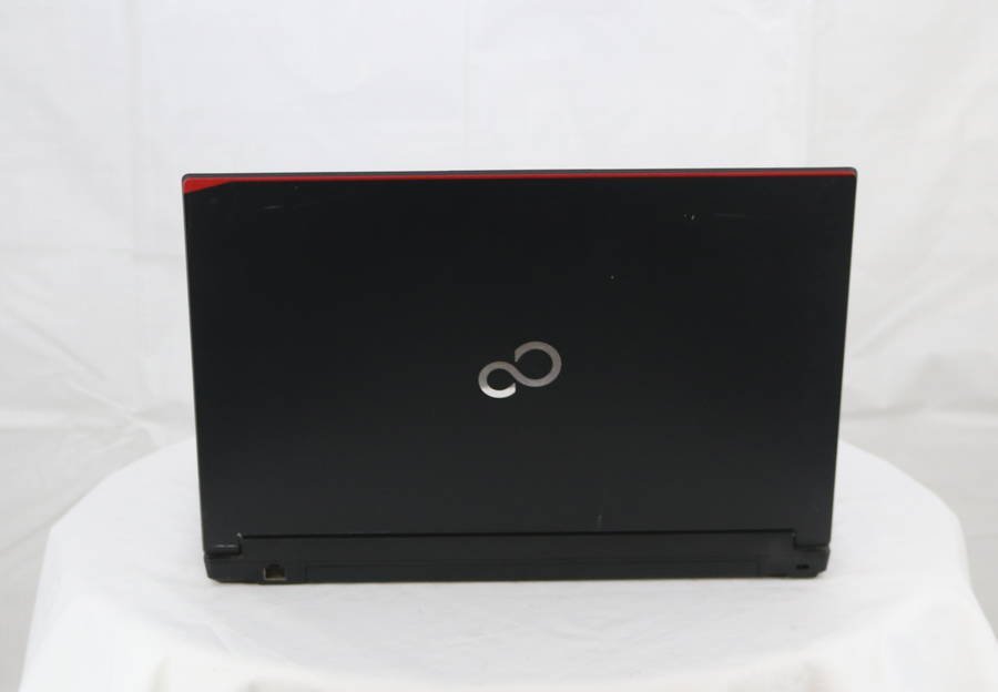 FUJITSU FMVA1201XP LIFEBOOK A576/NX　Core i3 6100U 2.30GHz 4GB 500GB■現状品_画像3