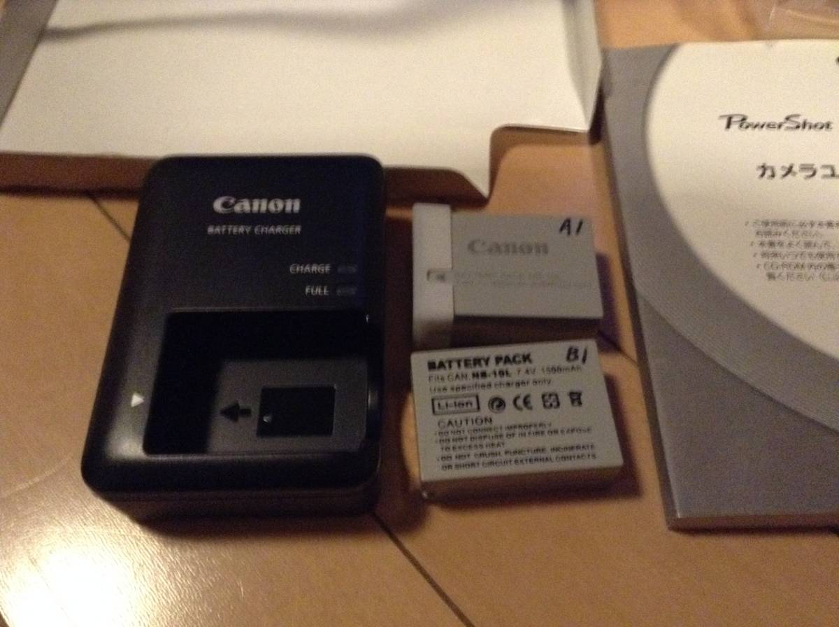 一眼レフ風コンデジ 極美品 撮影100枚以下 Canon PowerShot SX50 HS 光学30倍・デジタル100倍 箱・取説・専用ケース+バッテリー3つ_純正1個+純正対応2個の計3個のバッテリー