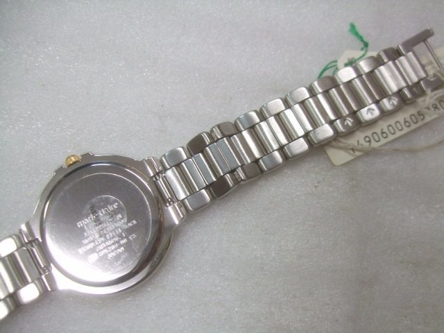 日本製高級メンズオリエントマリ・クレールクオーツ腕時計定価32000円　Z011_画像4