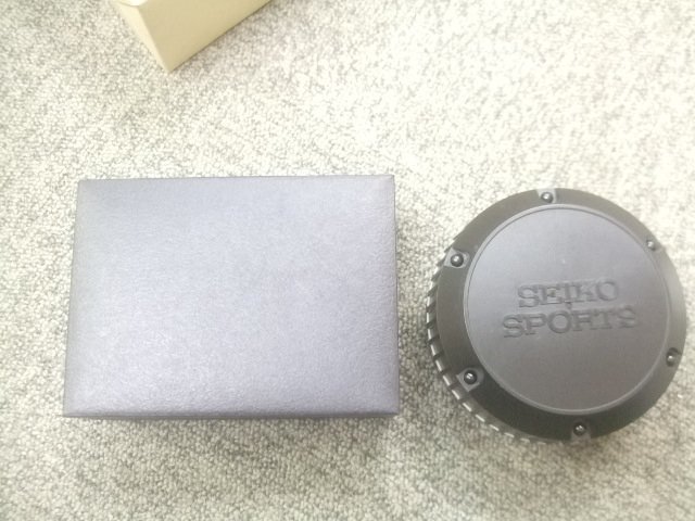 デッドストック未使用60s70sメンズセイコー赤箱とセイコースポーツ純正腕時計ケース計2点　Z068_画像2