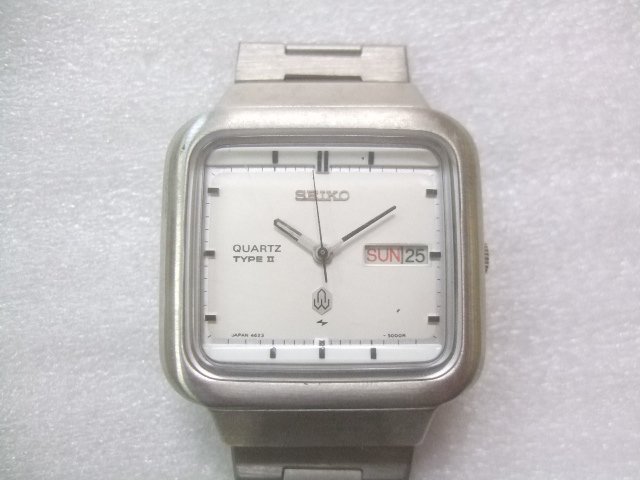 未使用新品1976年製4623-5000セイコータイプ2ヘソ付腕時計希少角型動品　Z176_画像2