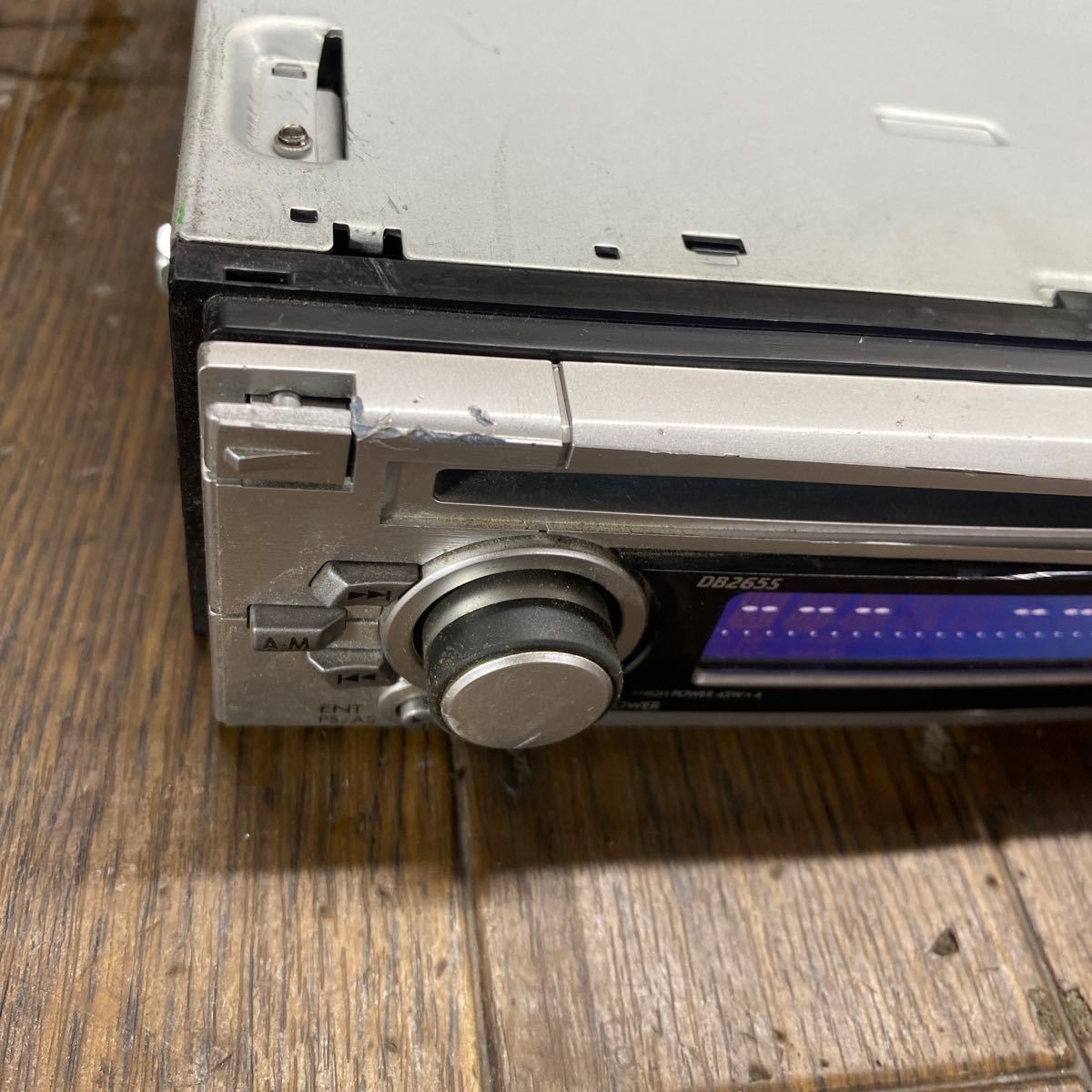 AV1-284 super-discount car stereo CD player clarion DB265S 0109636 CD AM/FM body only simple operation verification ending used present condition goods 