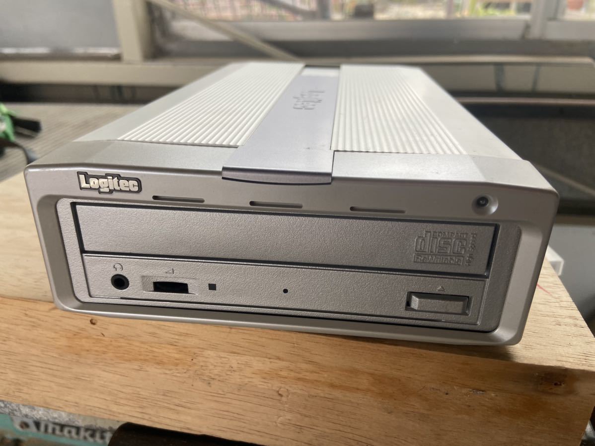 【動作未確認】Logitec SCSI/USB CD-RW外付ドライブ LCW-E1210BSU _画像4