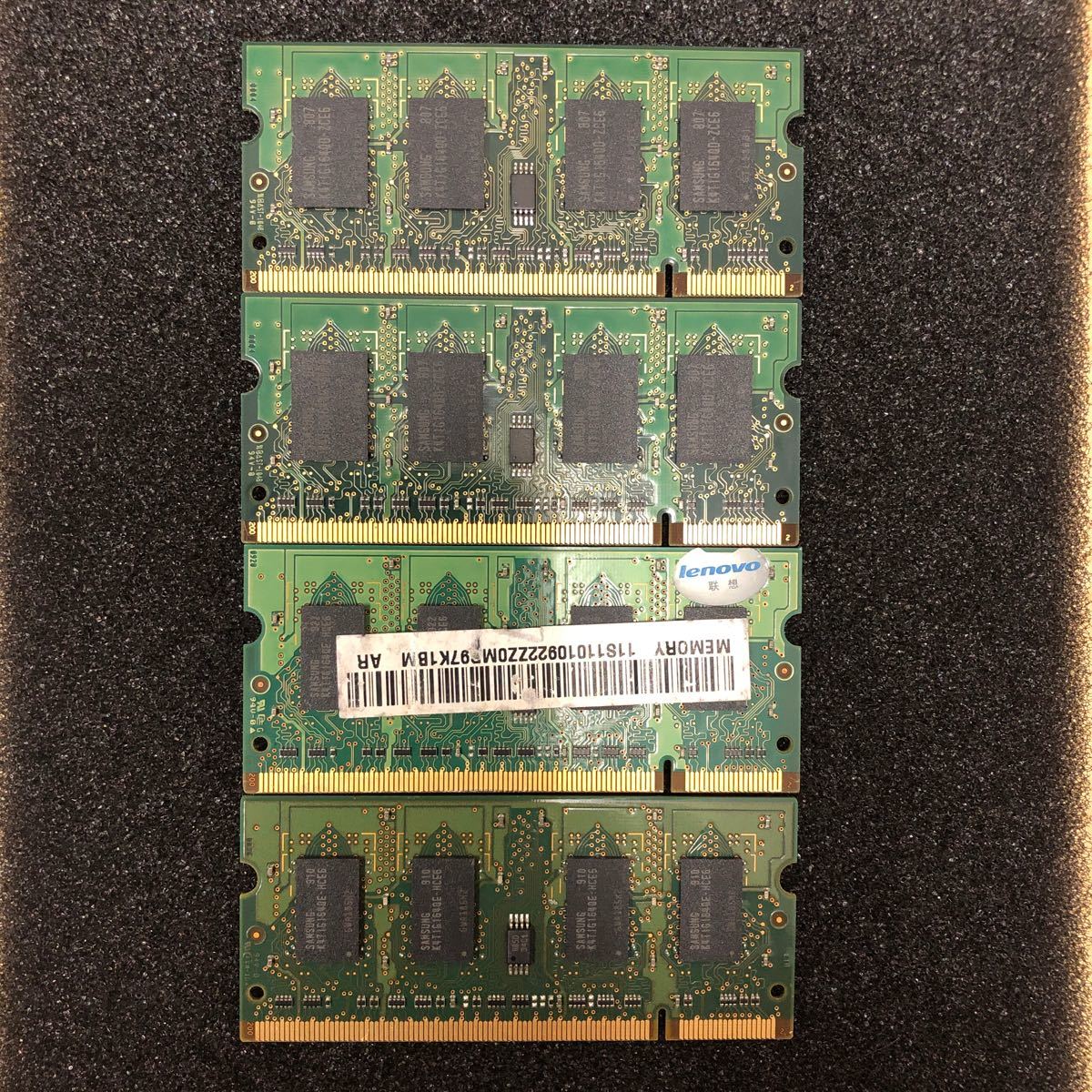 メモリ SAMSUNG PC2-5300S 1GB 4枚　計4GB_画像2