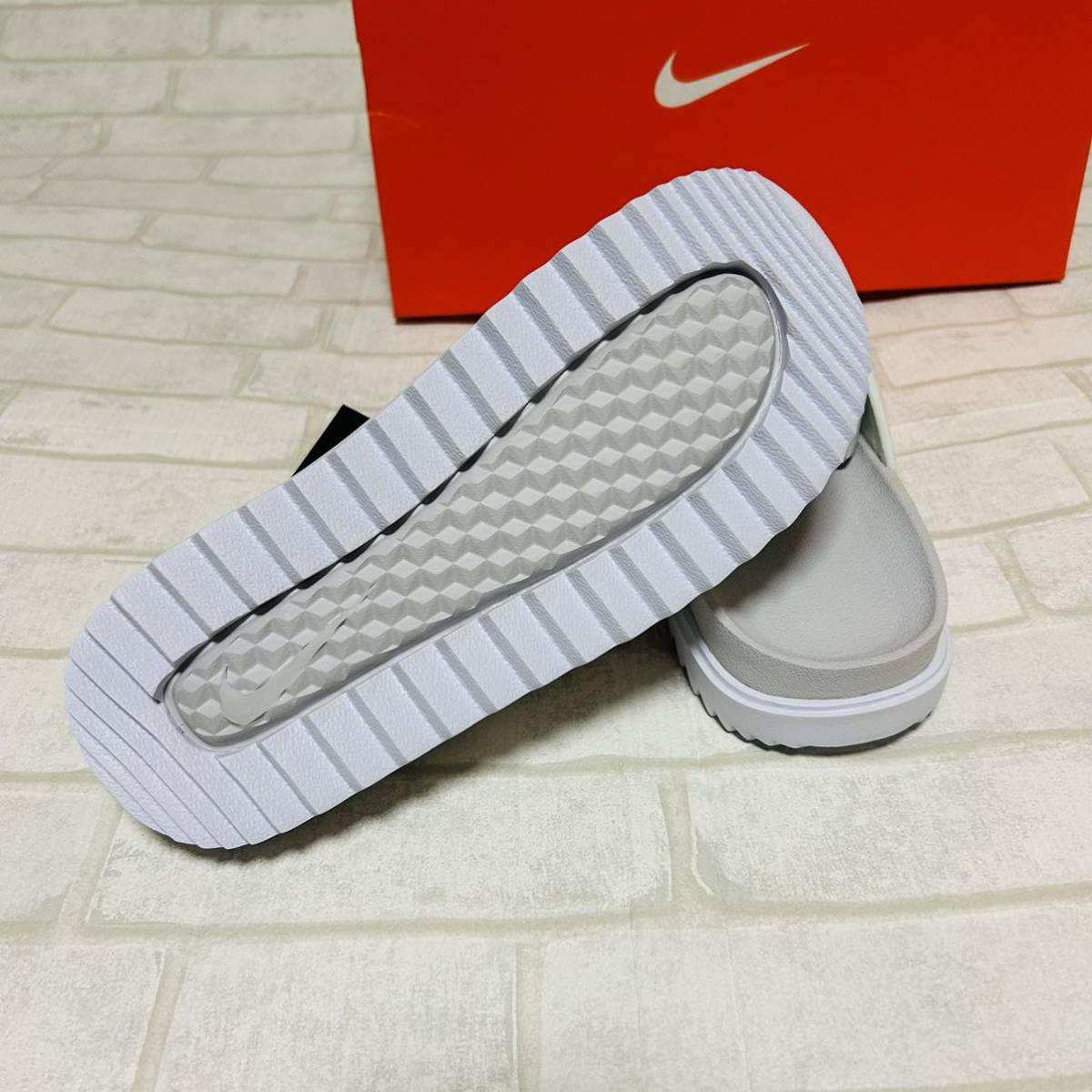 NIKE 24センチ レディース ASUNA SLIDE サンダル ホワイト｜Yahoo