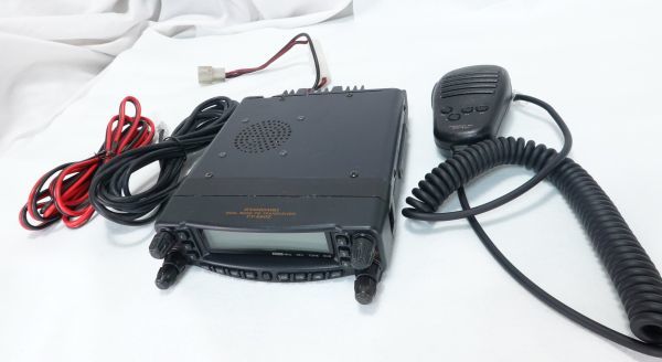 YAESU FT-8800 新スプリアス適合 20W 144／430 デュアルバンド