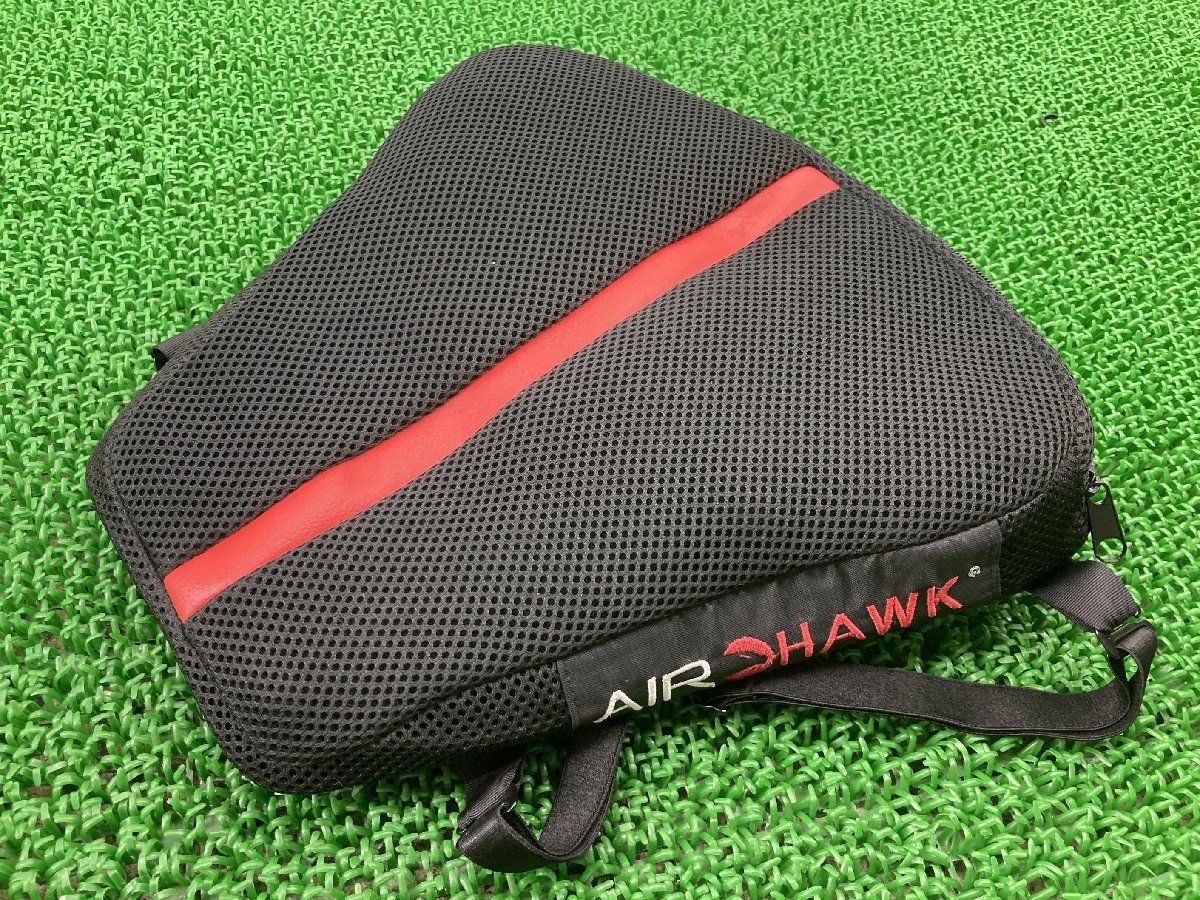 AIRHAWK製 シートクッション 社外 中古 バイク 部品 デュアルスポーツエアクッション エアホーク コンディション良好 破れ無し ドゥカティ_お届け商品は写真に写っている物で全てです