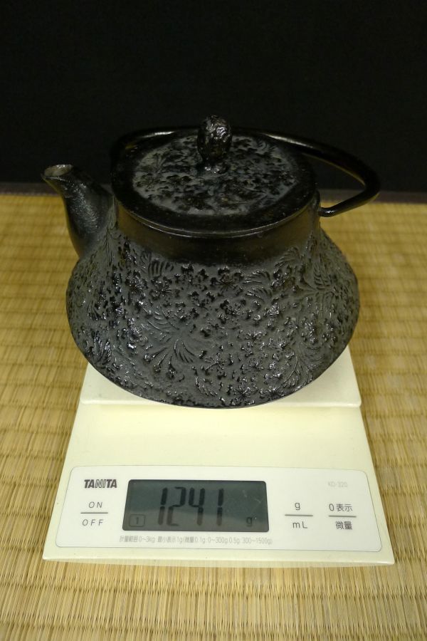 N406 南部鉄器 秀正堂 富士山型鉄瓶 急須 湯沸 薬缶 やかん 重さ1241ｇ 茶器 茶事 茶席 茶道具 伝統工芸/60_画像10