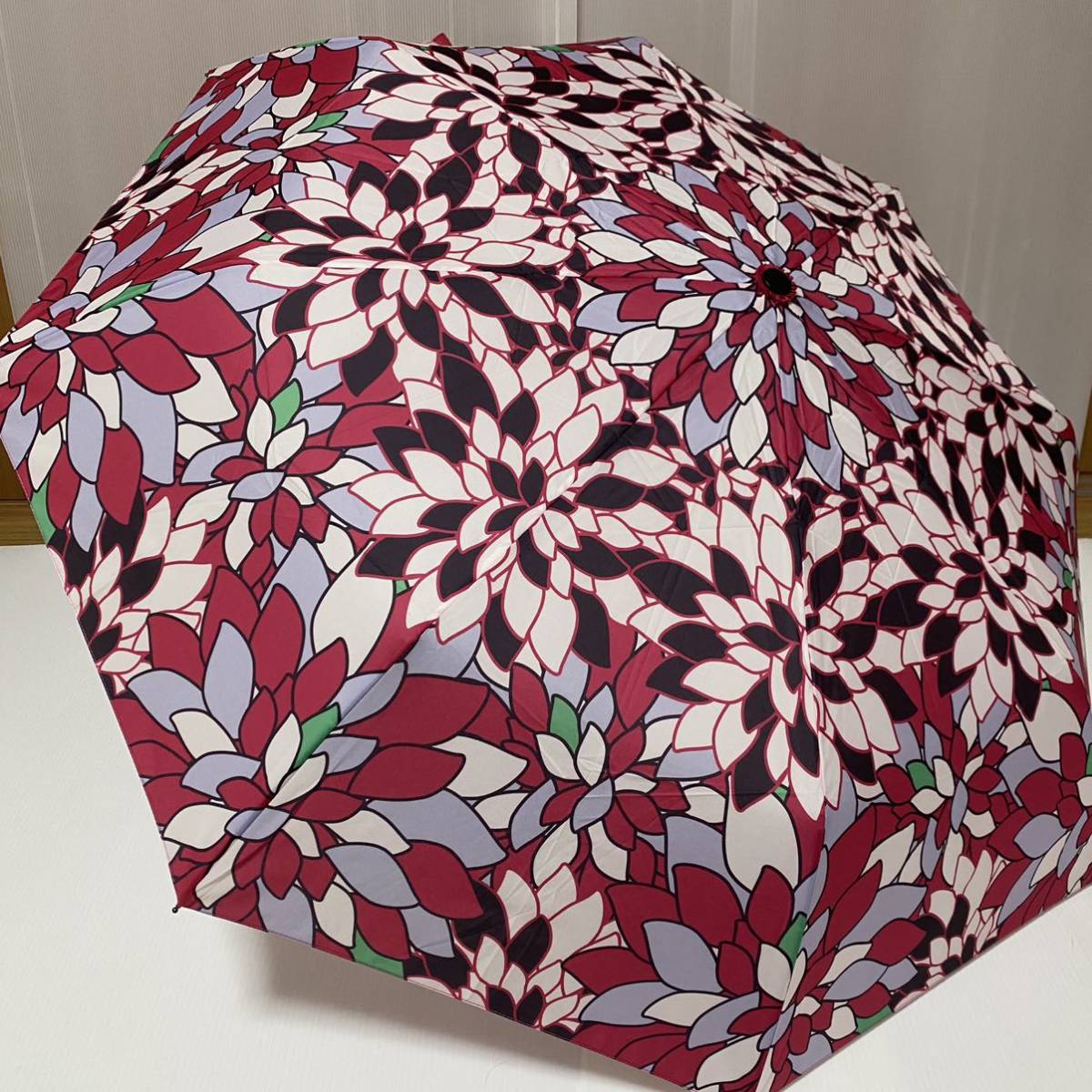 u240104 HOKUSAI GRAPHIC north . graphic folding umbrella umbrella 